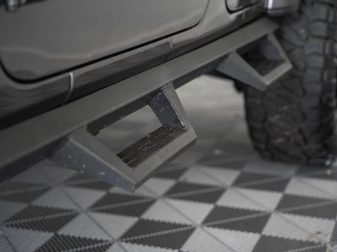 Used 2024 Jeep Wrangler Unlimited Sahara w/ Technology Group AWD/4WD image 49