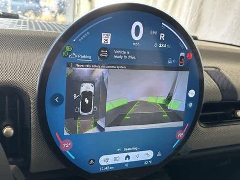 Certified 2025 MINI Cooper 4-Door Hardtop image 21