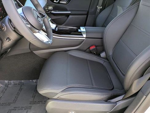 New 2026 Mercedes-Benz GLC 300 image 4