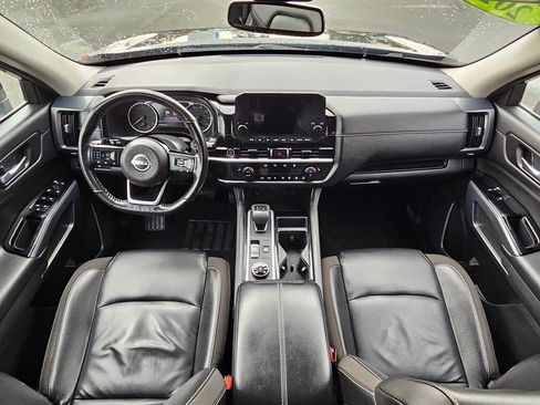 Used 2022 Nissan Pathfinder SL image 14