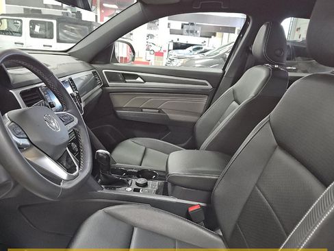 Used 2023 Volkswagen Atlas Cross Sport SEL AWD/4WD image 19