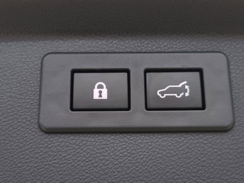 Used 2023 Subaru Forester Premium image 12