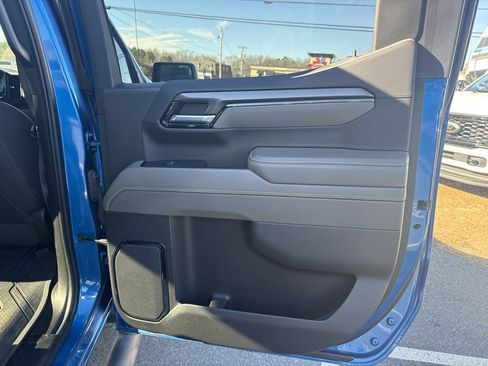Used 2022 Chevrolet Silverado 1500 ZR2 image 34