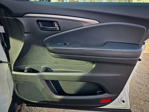 Used 2022 Honda Passport TrailSport image 46