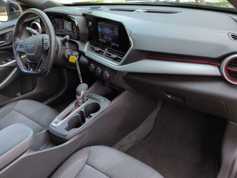 Used 2024 Chevrolet Trax RS w/ Driver Confidence Package image 26