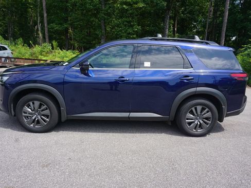 Used 2022 Nissan Pathfinder SV FWD image 20