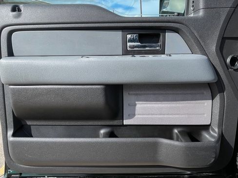 Used 2014 Ford F150 XLT w/ XLT Chrome Package image 32