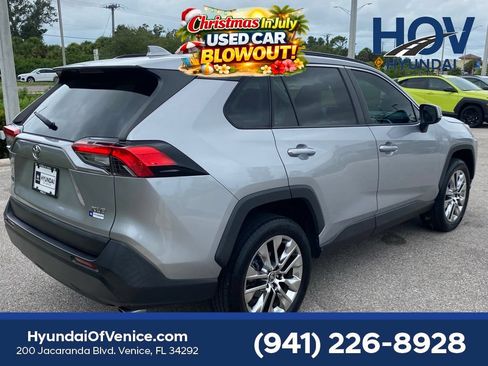 Used 2021 Toyota RAV4 XLE Premium FWD image 6