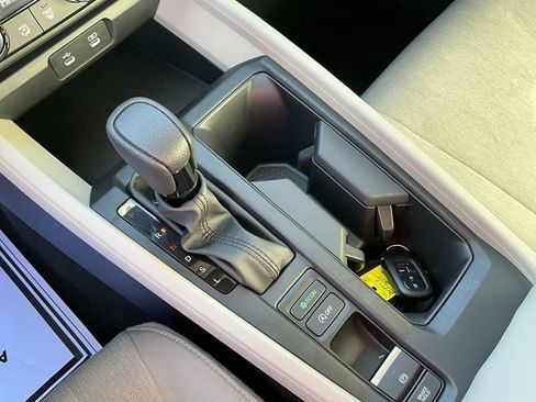 Used 2023 Honda Accord EX image 37