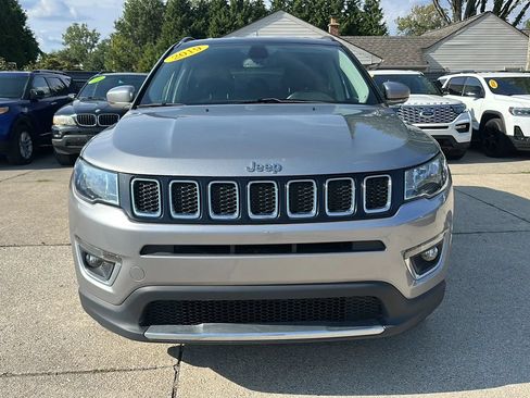 Used 2019 Jeep Compass Limited AWD/4WD image 2