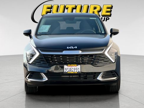 Certified 2025 Kia Sportage LX image 9