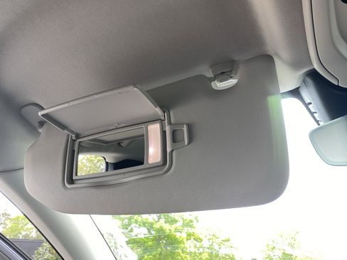 Used 2024 Volvo XC60 B5 Plus image 26