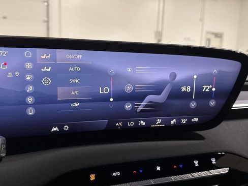New 2026 Buick Enclave Sport Touring w/ Power Package AWD/4WD image 17