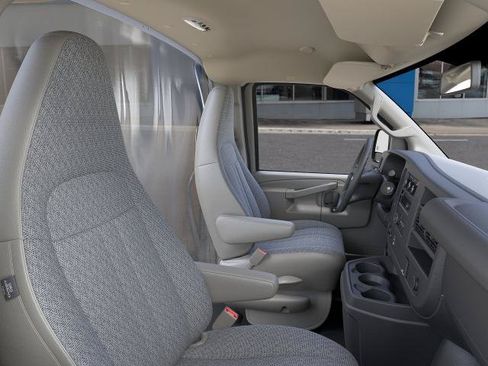 New 2026 Chevrolet Express 3500 RWD image 17