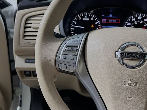 Used 2016 Nissan Altima 2.5 S w/ Power Driver Seat Package FWD image 19