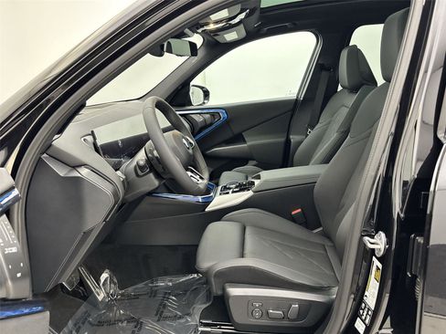 New 2025 BMW X3 xDrive30i w/ Premium Package image 25