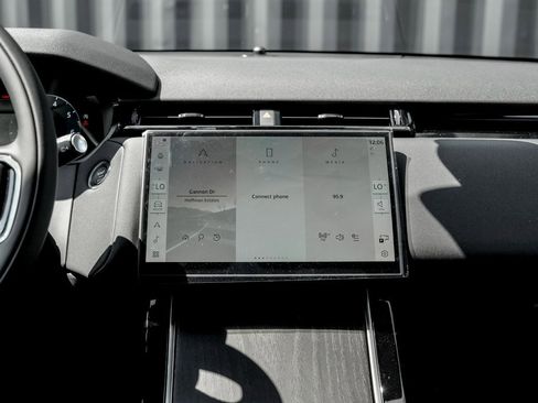 New 2026 Land Rover Range Rover Velar S image 18
