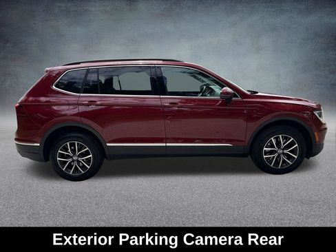 Used 2020 Volkswagen Tiguan SE w/ Panoramic Sunroof Package FWD image 7