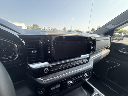 Certified 2025 GMC Sierra 1500 SLT w/ SLT Premium Package RWD image 20