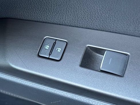 Used 2024 Toyota Camry XLE FWD image 22