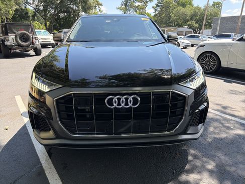 Used 2023 Audi Q8 Premium Plus AWD/4WD image 3