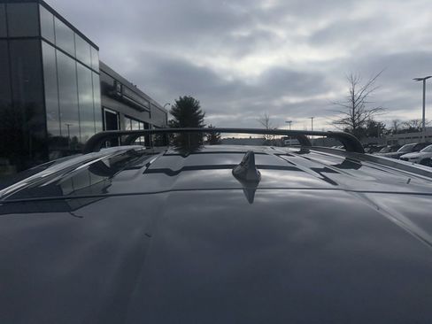 Used 2019 Toyota Highlander XLE image 31