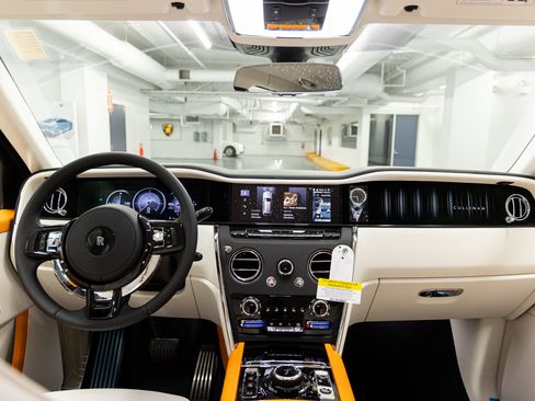 New 2026 Rolls-Royce Cullinan AWD/4WD image 29