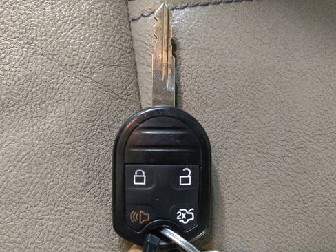 Used 2014 Ford Edge SEL w/ Equipment Group 205A image 32