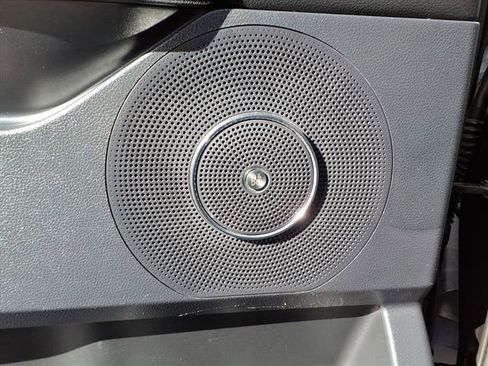 Used 2020 Ford Expedition Limited image 17