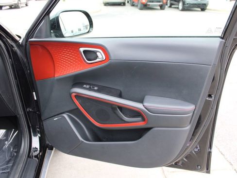 Used 2023 Kia Soul GT-Line w/ GT-Line Technology Package image 21