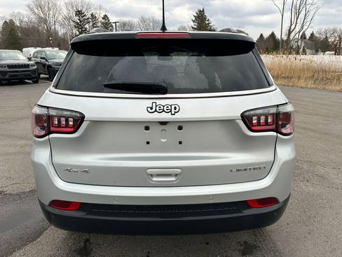 Used 2024 Jeep Compass Limited image 14