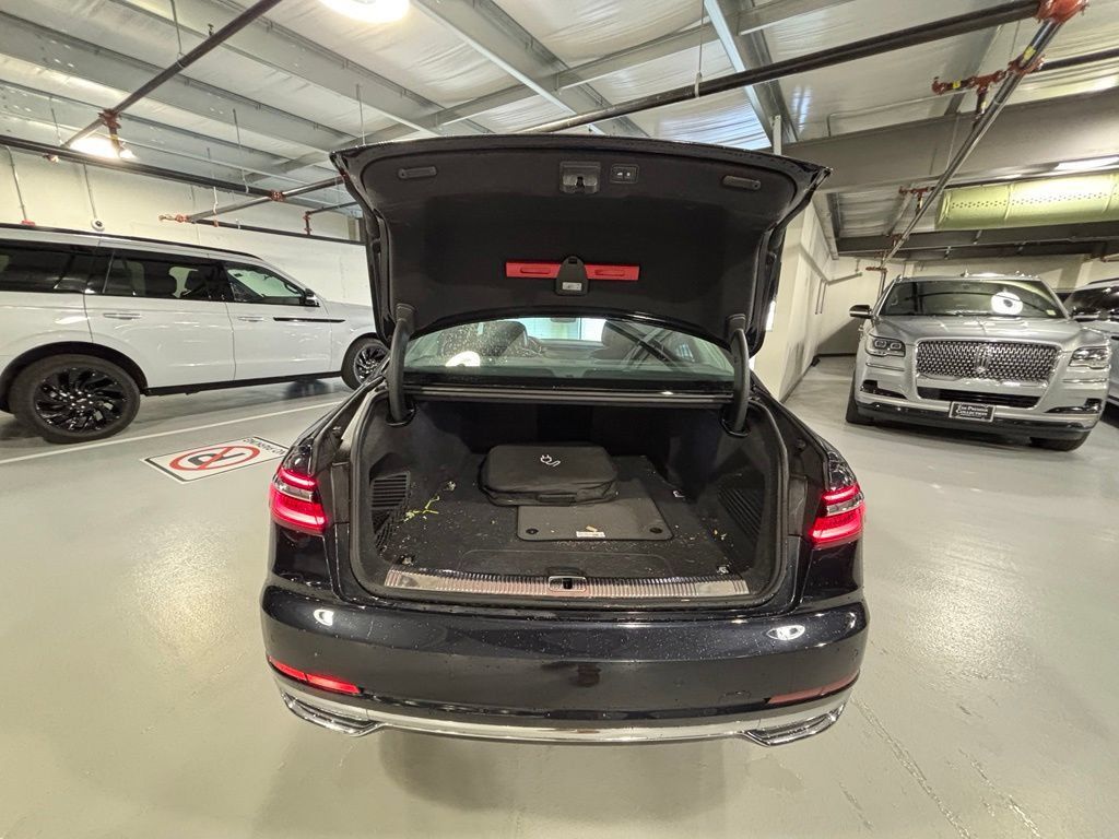 Used 2020 Audi A8 L 3.0T w/ Executive Package AWD/4WD image 12