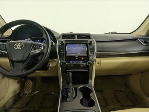 Used 2016 Toyota Camry XLE image 22