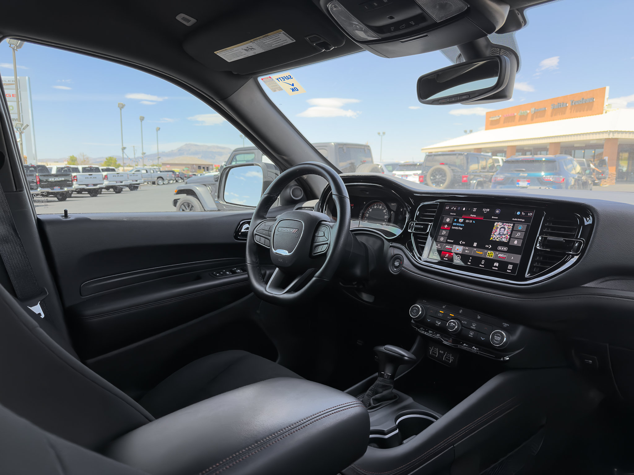 Used 2025 Dodge Durango GT RWD image 9