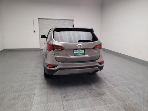 Used 2018 Hyundai Santa Fe Sport w/ Cargo Package FWD image 6