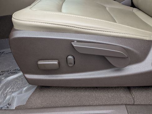 Used 2020 GMC Canyon SLT w/ Driver Alert Package image 29