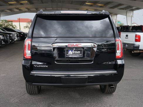 Used 2019 GMC Yukon Denali w/ Denali Ultimate Package image 4