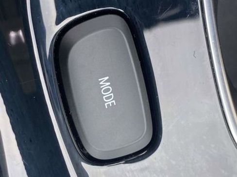 Used 2023 Buick Envision Avenir image 35