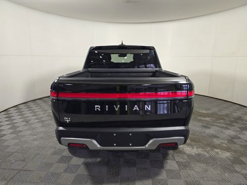 Used 2024 Rivian R1T Adventure image 4