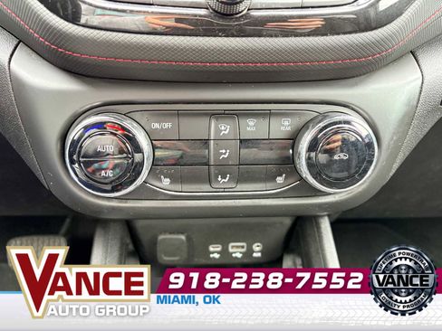 Used 2021 Chevrolet TrailBlazer RS w/ Convenience Package FWD image 24