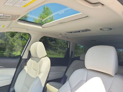 Certified 2024 Kia Telluride S w/ S Sunroof Package FWD image 22