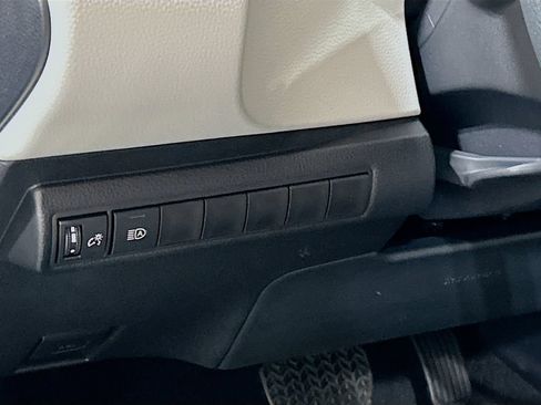 New 2025 Toyota Corolla LE FWD image 11