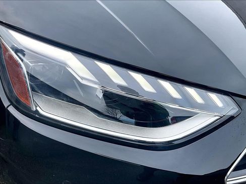 Used 2023 Audi A4 2.0T Premium w/ Convenience Package image 32