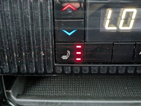 Used 2024 Jeep Wagoneer Series II image 19