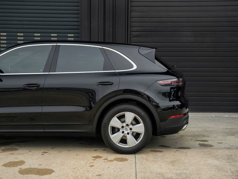 Certified 2019 Porsche Cayenne image 12