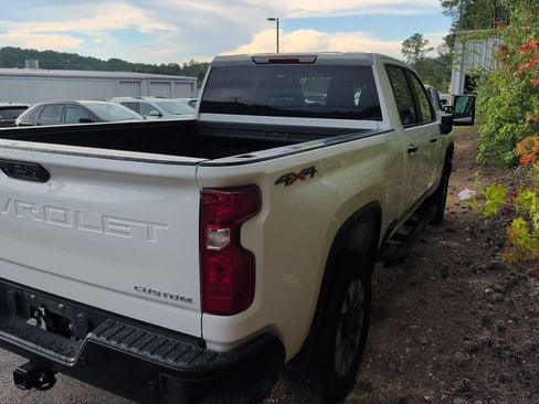 Used 2025 Chevrolet Silverado 2500 Custom w/ Custom Value Package AWD/4WD image 6