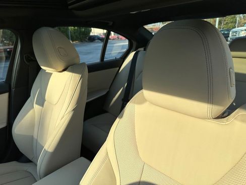 Used 2026 BMW 330i Sedan w/ Parking Assistance Package RWD image 17