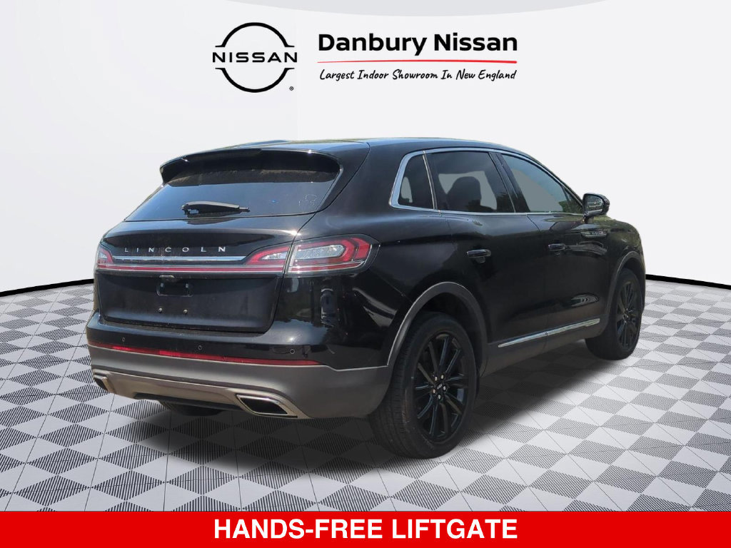 Used 2023 Lincoln Nautilus Reserve w/ Monochromatic Package AWD/4WD image 3
