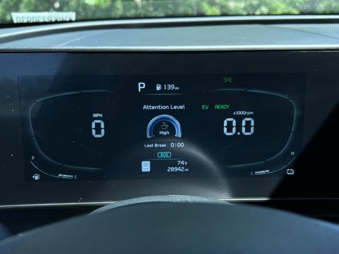 Used 2023 Kia Sportage EX AWD/4WD image 30