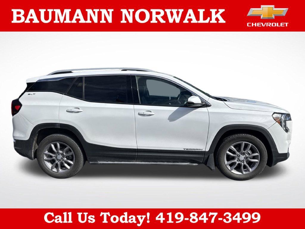 Used 2022 GMC Terrain SLT AWD/4WD image 5